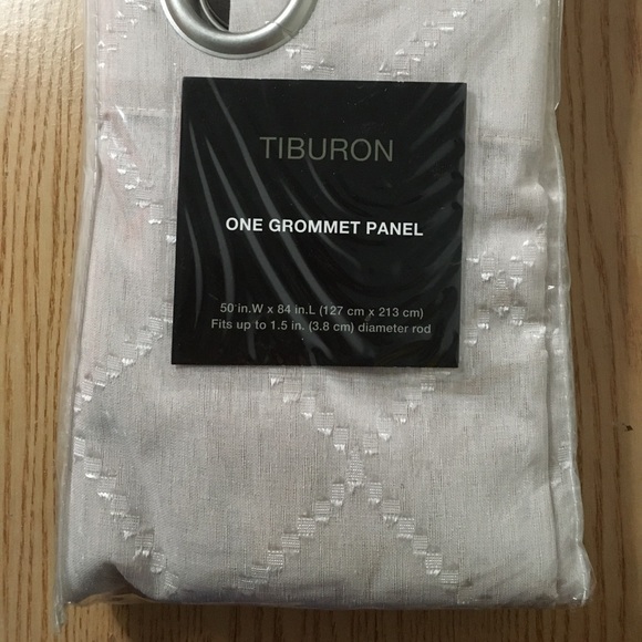 New Tiburon One Grommet Panel Curtain Size 50”x84” Fit up to 1.5” Diameter Rod - Picture 3 of 8